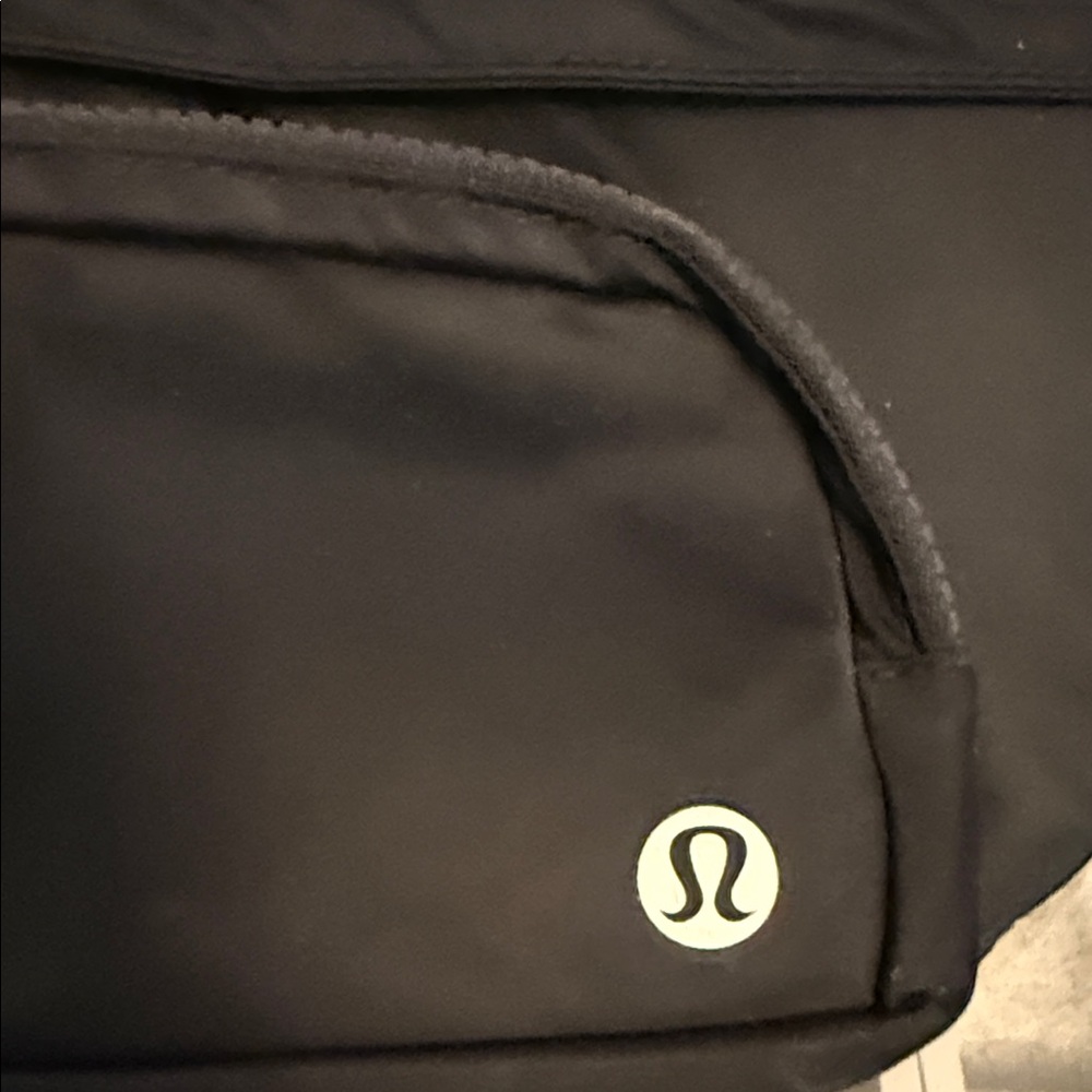 lululemon athletica Black Belt Bag - Picture 2 of 12